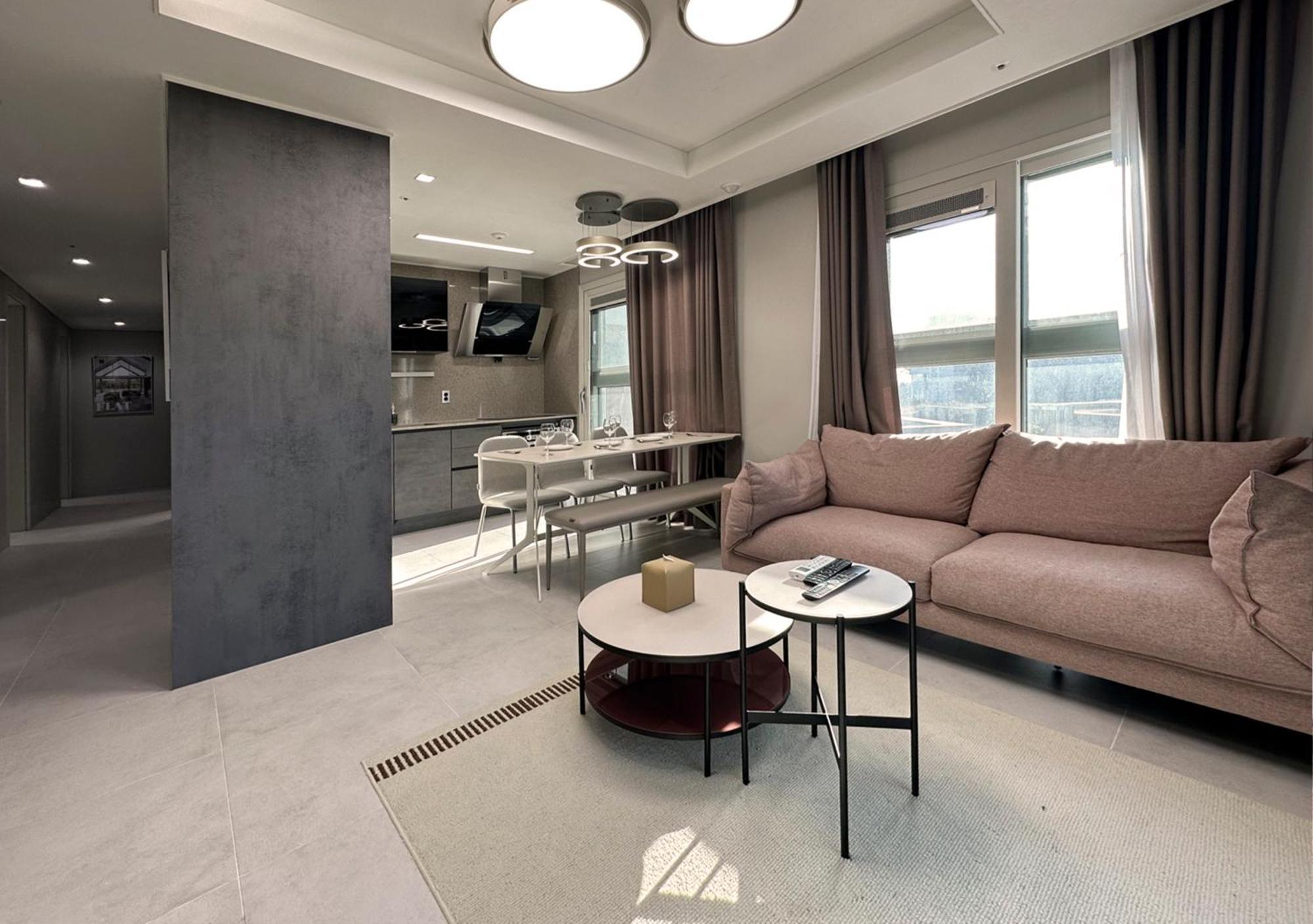 Y Collection By Uh Flat Osiria Aparthotel Busan Exterior photo